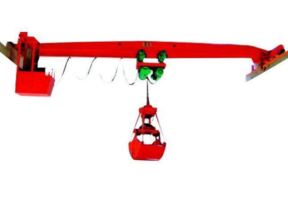 Viengubo gervės viršutinio krano su gobtuvu